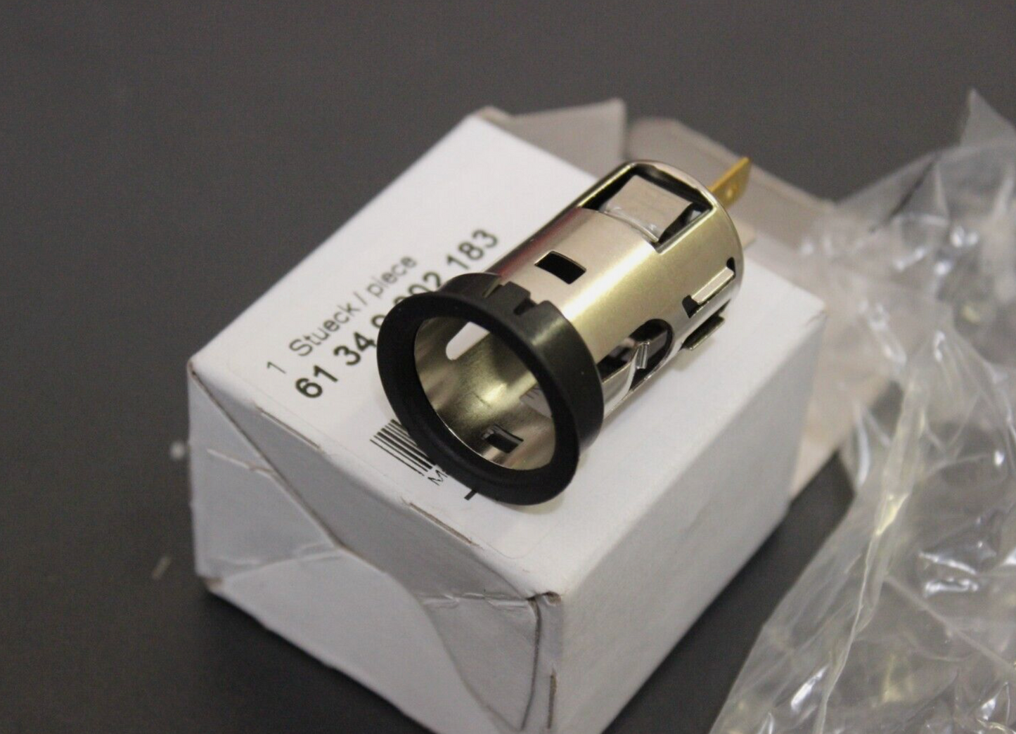 MINI BMW F56 F54 F55 ACCESSORY POWER OUTLET CIGARETTE LIGHTER CENTER CONSOLE NEW