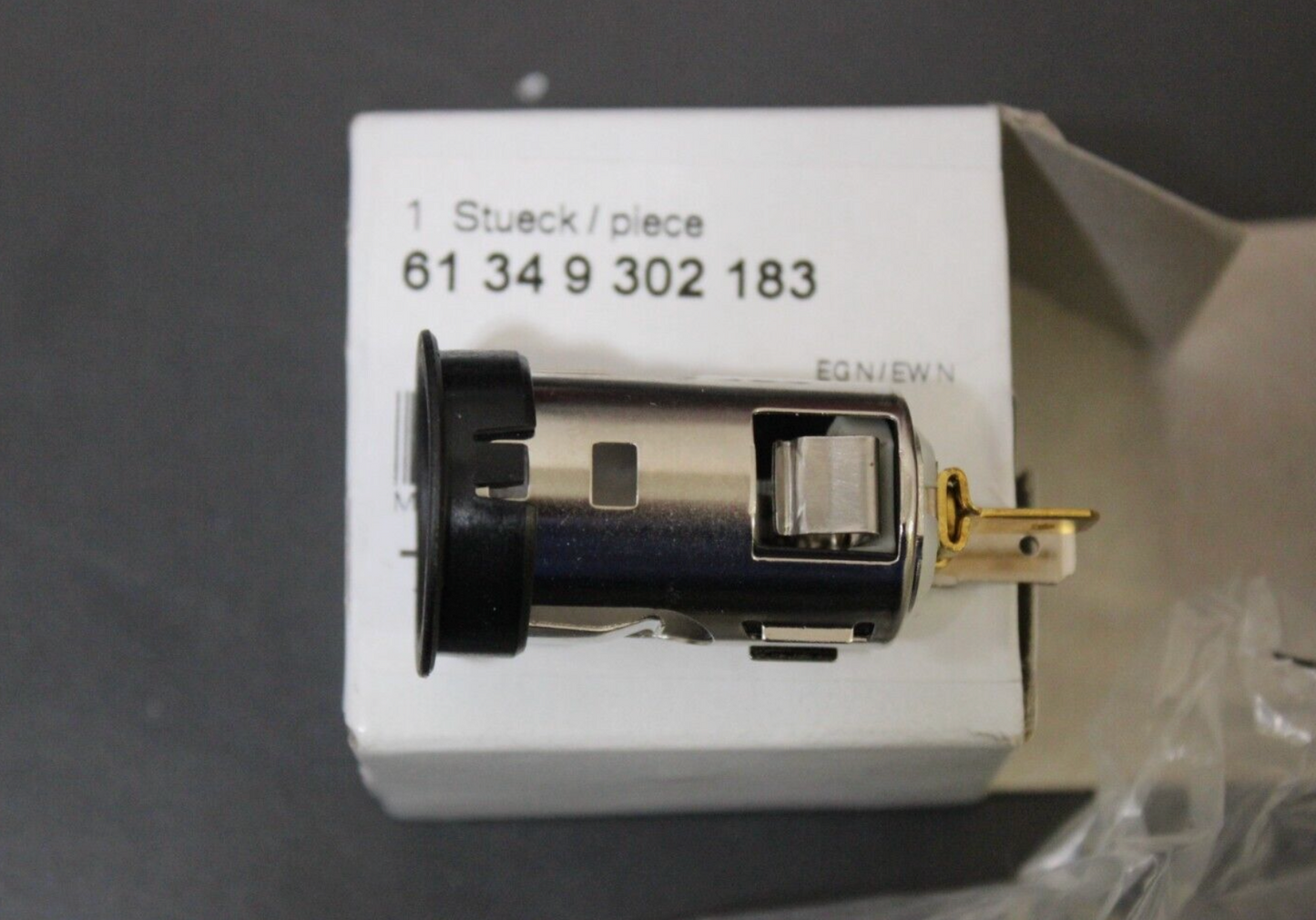 MINI BMW F56 F54 F55 ACCESSORY POWER OUTLET CIGARETTE LIGHTER CENTER CONSOLE NEW